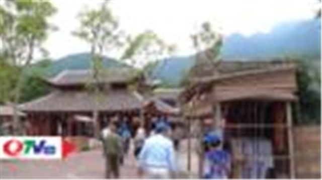 Lượng khách đến Yên Tử tăng dần