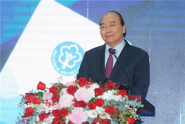 Thủ tướng bấm nút công bố ứng dụng “VssID - Bảo hiểm xã hội số” trên thiết bị di dộng