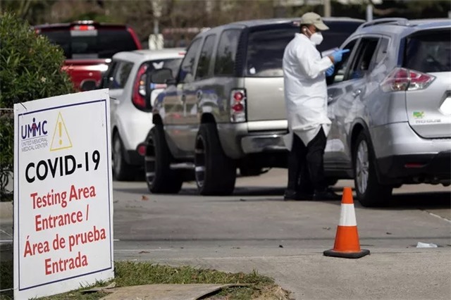 Thế giới ghi nhận trên 57 triệu ca mắc COVID-19, Mỹ vượt ngưỡng 12 triệu người nhiễm bệnh