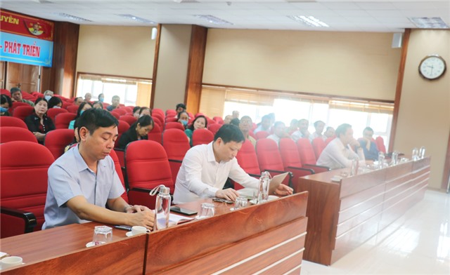 Đại biểu HĐND tỉnh, thành phố tiếp xúc cử tri