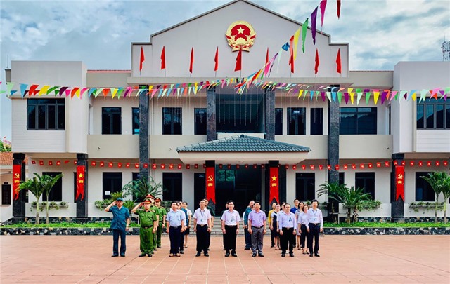 Nét đẹp văn hóa từ nghi thức chào cờ đầu tuần