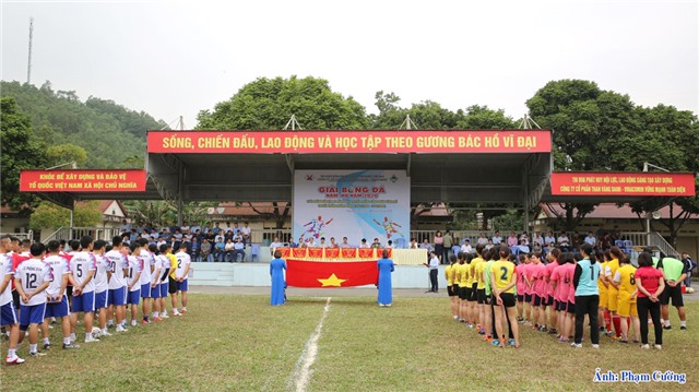 Than Vàng Danh: Khai mạc giải bóng đá nam, nữ năm 2020