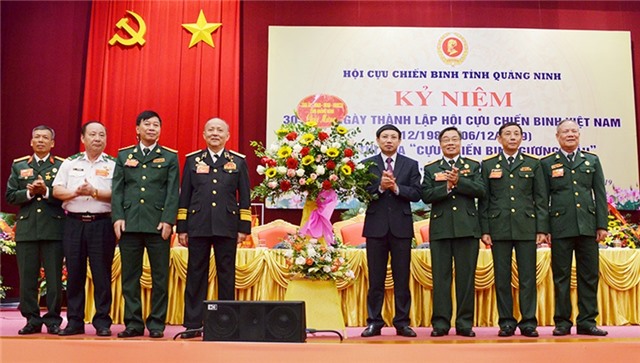 CCB tích cực tham gia xây dựng, bảo vệ Đảng, chính quyền vững mạnh