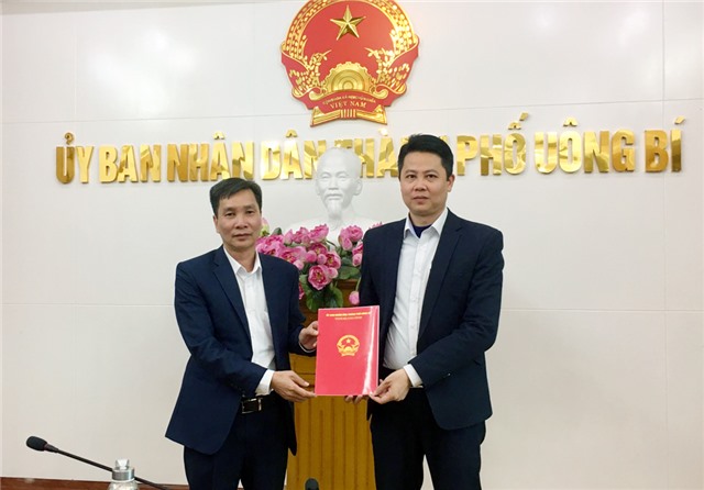 Công bố, trao quyết định điều động, bổ nhiệm cán bộ