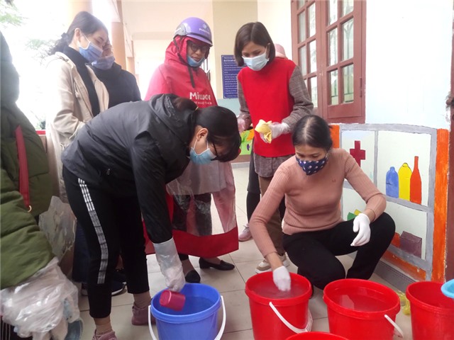 Các trường học tổng vệ sinh, tiêu độc, khử trùng, sẵn sàng đón học sinh trở lại sau nghỉ Tết