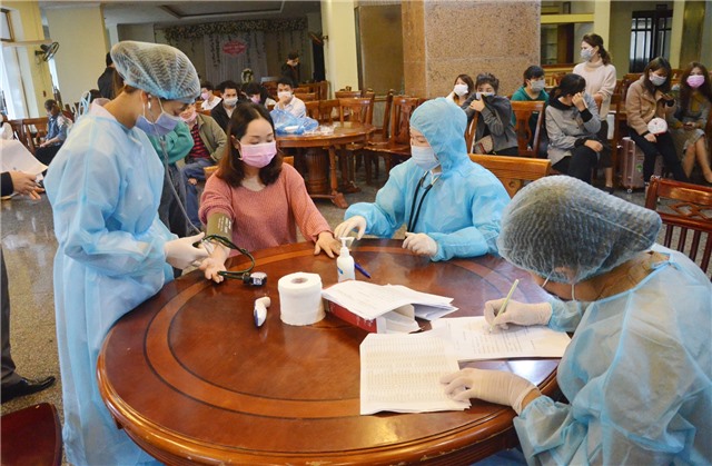 Tăng cường các biện pháp nắm bắt thông tin, kiểm soát người đến, đi từ vùng dịch