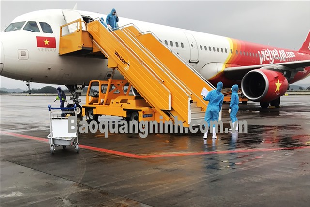 Sân bay Vân Đồn đón 229 hành khách về từ Hàn Quốc