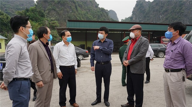 Phó Bí thư Thường trực Tỉnh ủy kiểm tra công tác chuẩn bị đón công dân từ các sân bay về Quảng Ninh