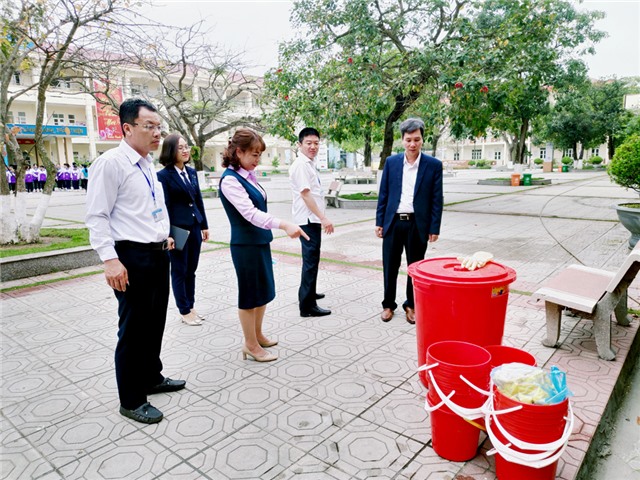 TP Uông Bí: Làm tốt công tác đón học sinh THPT đi học trở lại