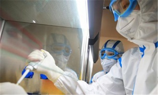 4 ca mắc Covid-19 tại TP HCM vừa điều trị khỏi và xuất viện