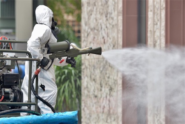 NÓNG: Hà Nội có thêm 2 ca dương tính với COVID-19 liên quan đến nữ bệnh nhân ở phố Trúc Bạch