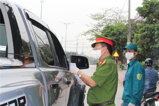 Uông Bí lập thêm các chốt kiểm soát phòng chống dịch Covid-19 tại các phường, xã