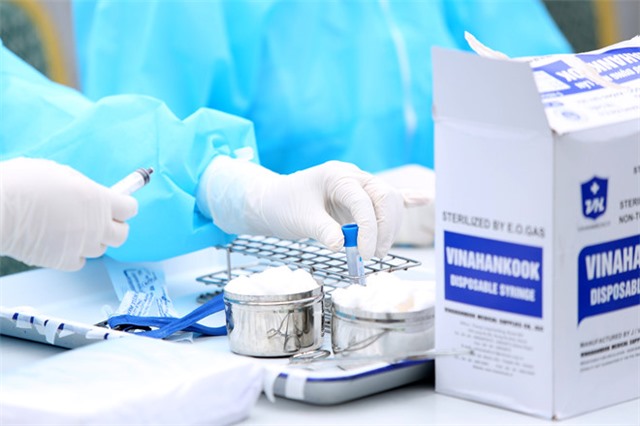 Ca nhiễm Covid-19 thứ 254: Lấy mẫu xét nghiệm cho hơn 500 bệnh nhân chạy thận