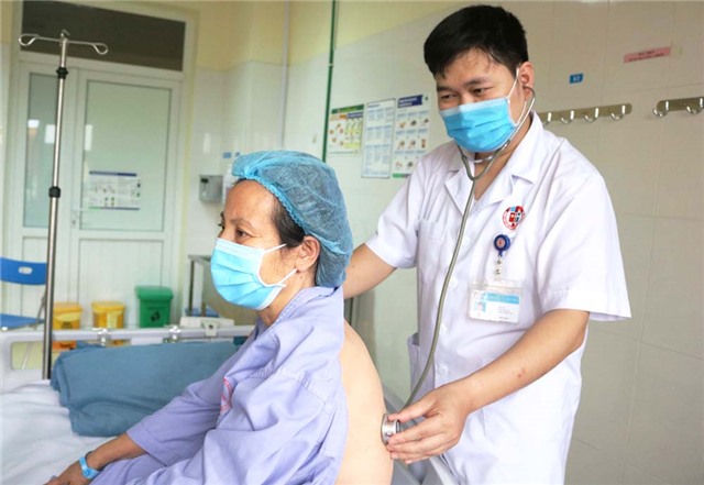 Cấp cứu kịp thời bệnh nhân sốc phản vệ độ 4 do ong vò vẽ đốt