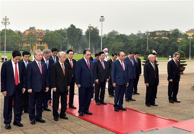 Lãnh đạo Đảng, Nhà nước vào Lăng viếng Chủ tịch Hồ Chí Minh