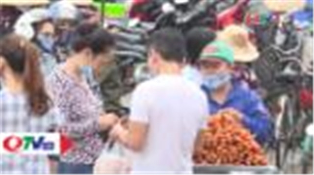 Người dân vẫn xem nhẹ khoảng cách an toàn phòng dịch