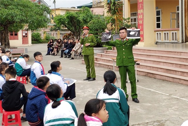 CLB Tuyên truyền pháp luật phường Nam Khê