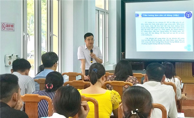 Phổ biến, đối thoại Luật BHXH, BHYT, BHTN