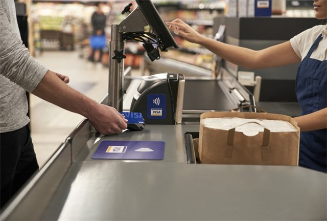 Người Việt Nam ngày càng ưa chuộng thanh toán không tiền mặt