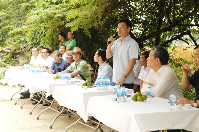 Nghiệm thu mẫu phù điêu Bác Hồ nói chuyện với cán bộ, chiến sỹ và nhân dân TP Uông Bí 