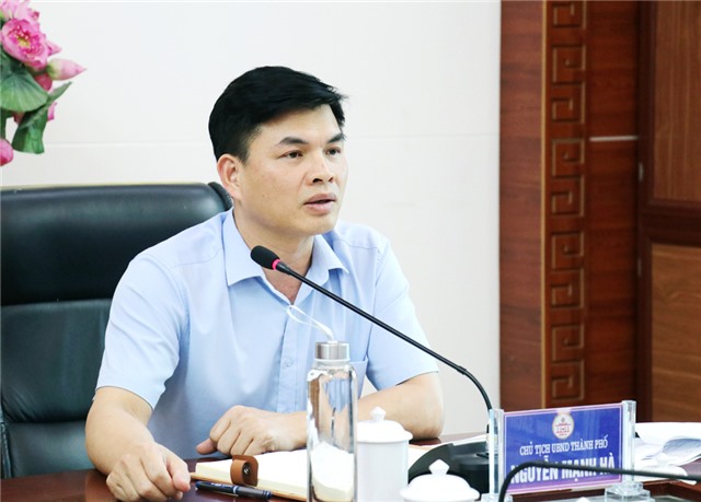UBND thành phố giao ban thường kỳ 