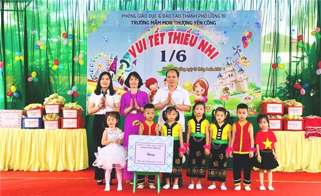 Lãnh đạo thành phố chúc mừng Ngày Quốc tế thiếu nhi