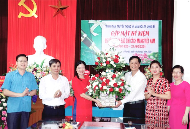 Trung tâm TT-VH TP Uông Bí Gặp mặt kỷ niệm 95 năm ngày Báo chí cách mạng Việt Nam