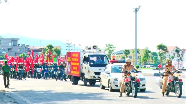 Thành phố Uông Bí ra quân hưởng ứng ngày quốc tế phòng chống ma túy và ngày toàn dân phòng chống ma túy