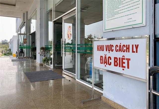 Phát hiện thêm 2 ca mắc COVID-19 từ Kuwait trở về, Việt Nam có 355 ca