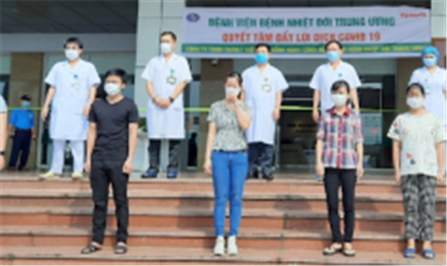 Thêm 6 người từ nước ngoài về khỏi bệnh, Việt Nam có 313 ca khỏi COVID-19