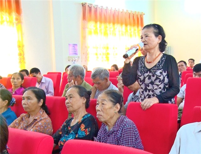 Đại biểu HĐND phường Phương Đông tiếp xúc cử tri phường