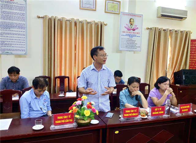 Sơ kết thi đua 6 tháng đầu năm khối trung tâm y tế tuyến huyện