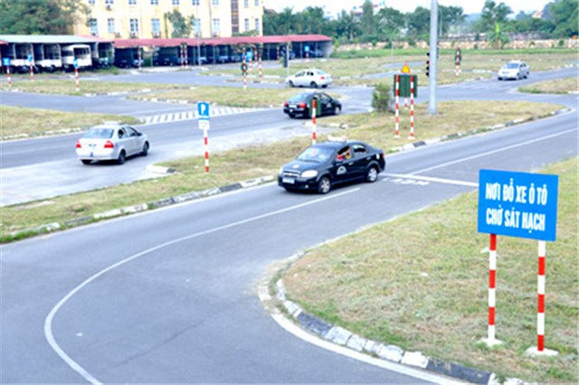 Tổng kiểm tra trung tâm đăng kiểm và đào tạo lái xe cả nước