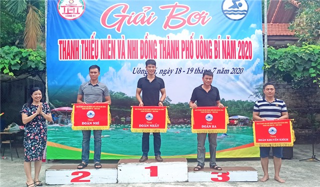 Phường Phương Nam giành giải Nhất toàn đoàn Giải bơi thanh thiếu niên, nhi đồng thành phố Uông Bí 2020