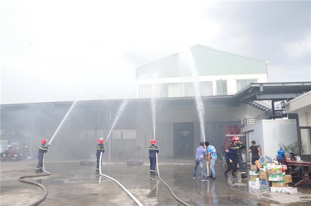 Huấn luyện nghiệp vụ, thực tập phương án chữa cháy và cứu nạn cứu hộ tại các cơ sở sản xuất