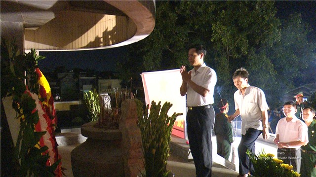 Thắp nến tri ân các anh hùng liệt sỹ