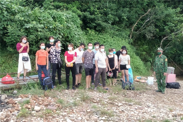 Bắt giữ 16 công dân Việt Nam nhập cảnh trái phép