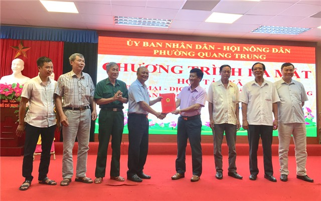 Ra mắt HTX Thương mại - Dịch vụ Ong mật Quang Trung