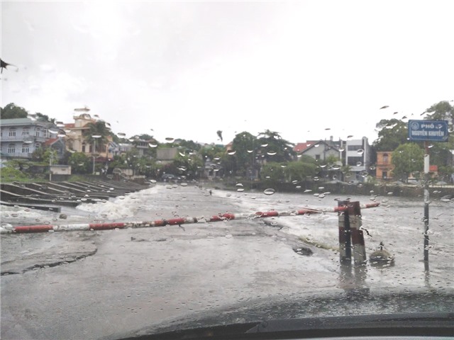 TP Uông Bí: các xã, phường, đơn vị theo sát diễn biến, chủ động ứng phó  ảnh hưởng của bão số 2