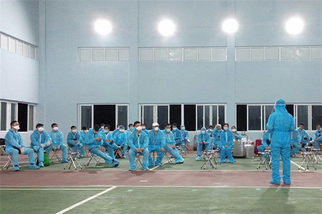 Trung đoàn 244: Tiếp nhận cách ly tập trung 72 công dân Việt Nam trở về từ Mỹ