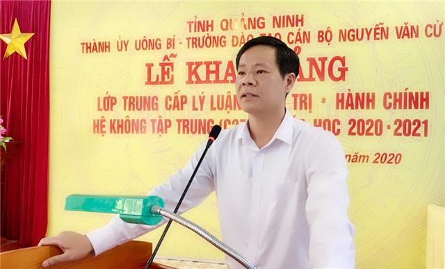 Khai giảng lớp Trung cấp lý luận chính trị - hành chính C271