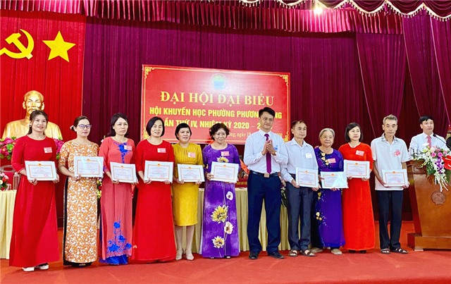 Đại hội Đại biểu Hội khuyến học phường Phương Đông lần thứ IV