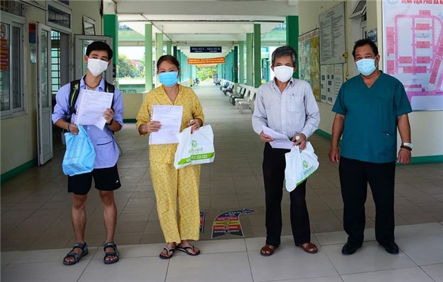 Cụ 72 tuổi cùng 7 người khác ở Đà Nẵng khỏi bệnh COVID-19