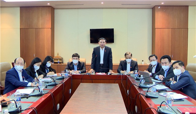 Đồng chí Bí thư Tỉnh ủy chủ trì trực tuyến toàn tỉnh từ điểm cầu Hà Nội