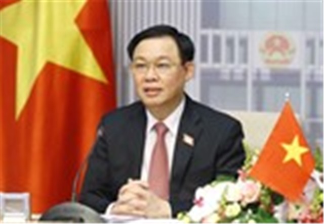 Chủ tịch Quốc hội cảm ơn Latvia nhượng vaccine phòng COVID -19 cho Việt Nam