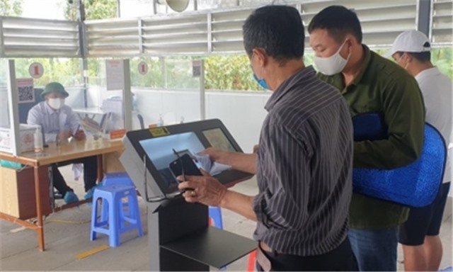 Người từ vùng xanh về Quảng Ninh có cần xét nghiệm PCR ?