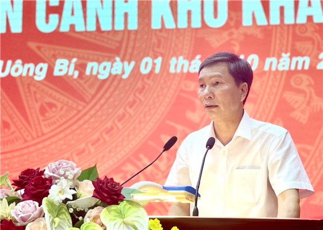 Trao tặng 30 suất học bổng cho học sinh có hoàn cảnh khó khăn 