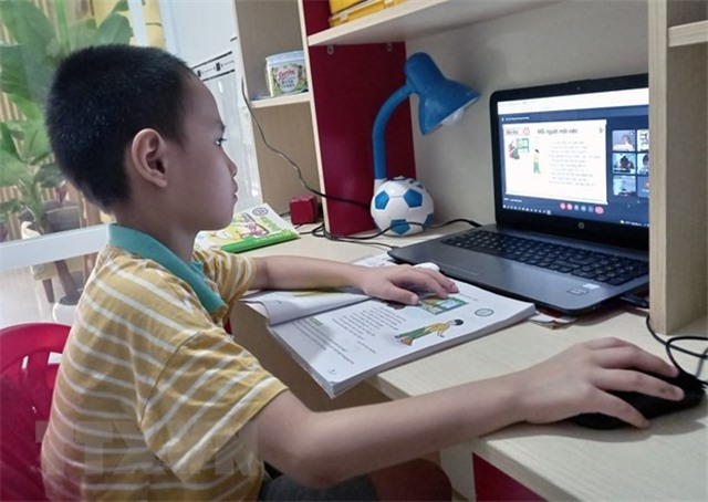 Xuất hiện các ca mắc, Hải Dương, Bình Định chuyển sang học trực tuyến