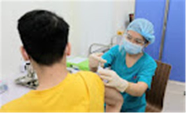 Chiều 26/10: Cả nước đã tiêm trên 75,2 triệu liều vaccine phòng COVID-19; nhiều tỉnh thêm F0 trong cộng đồng