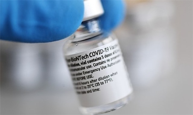 Trẻ từng bị sốc phản vệ tiêm vaccine Covid-19 được không?